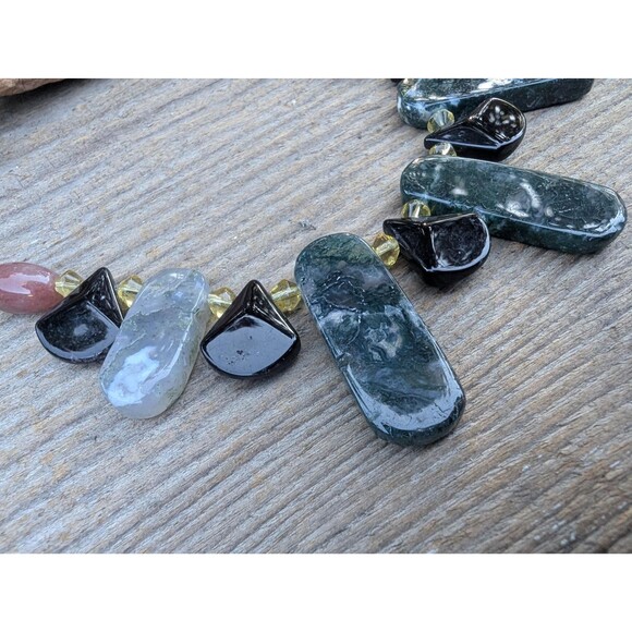 Vintage Moss Agate Beaded Stone Necklace - Picture 14 of 16